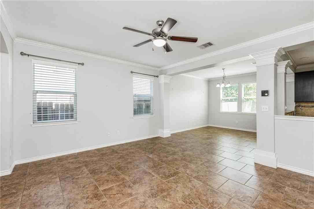 7241 Dunn's Point Drive - Photo 7 of 40