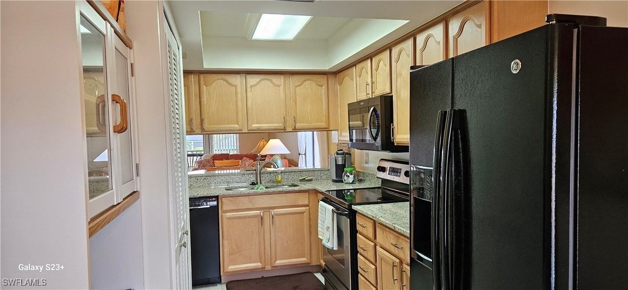 15140 Riverbend Boulevard #510 - Photo 6 of 22