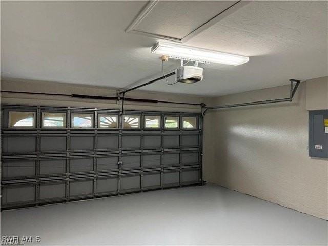 1009 Chapel Ave - Photo 7 of 22