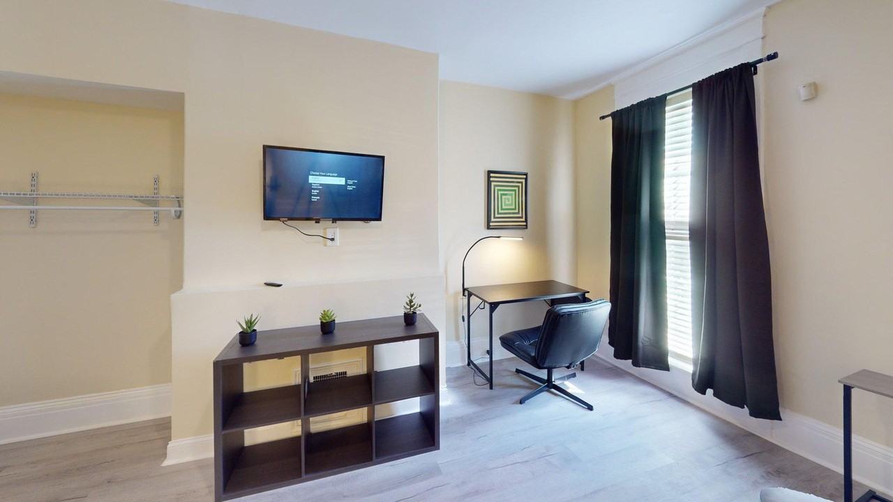 N Broadway - Photo 7 of 7