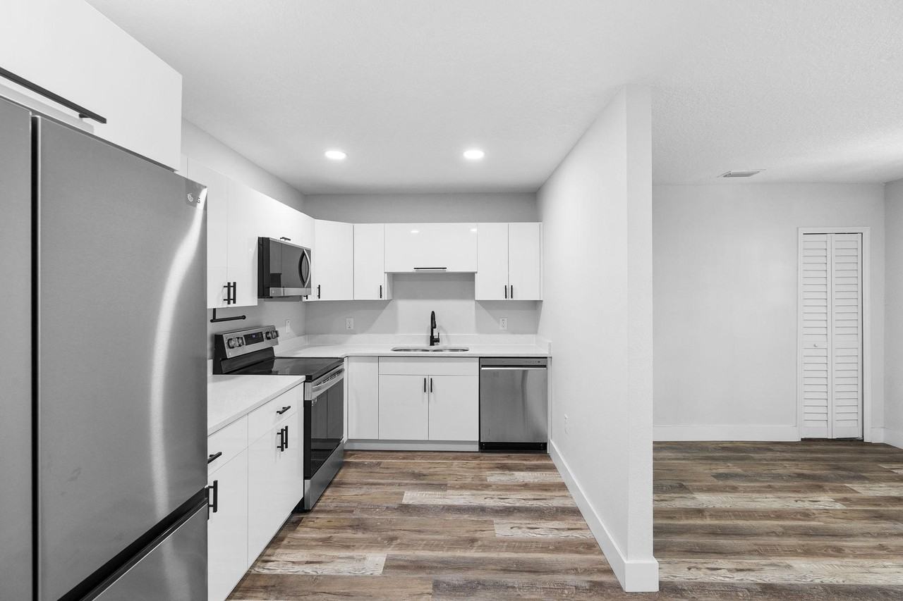 36th St - Photo 3 of 10