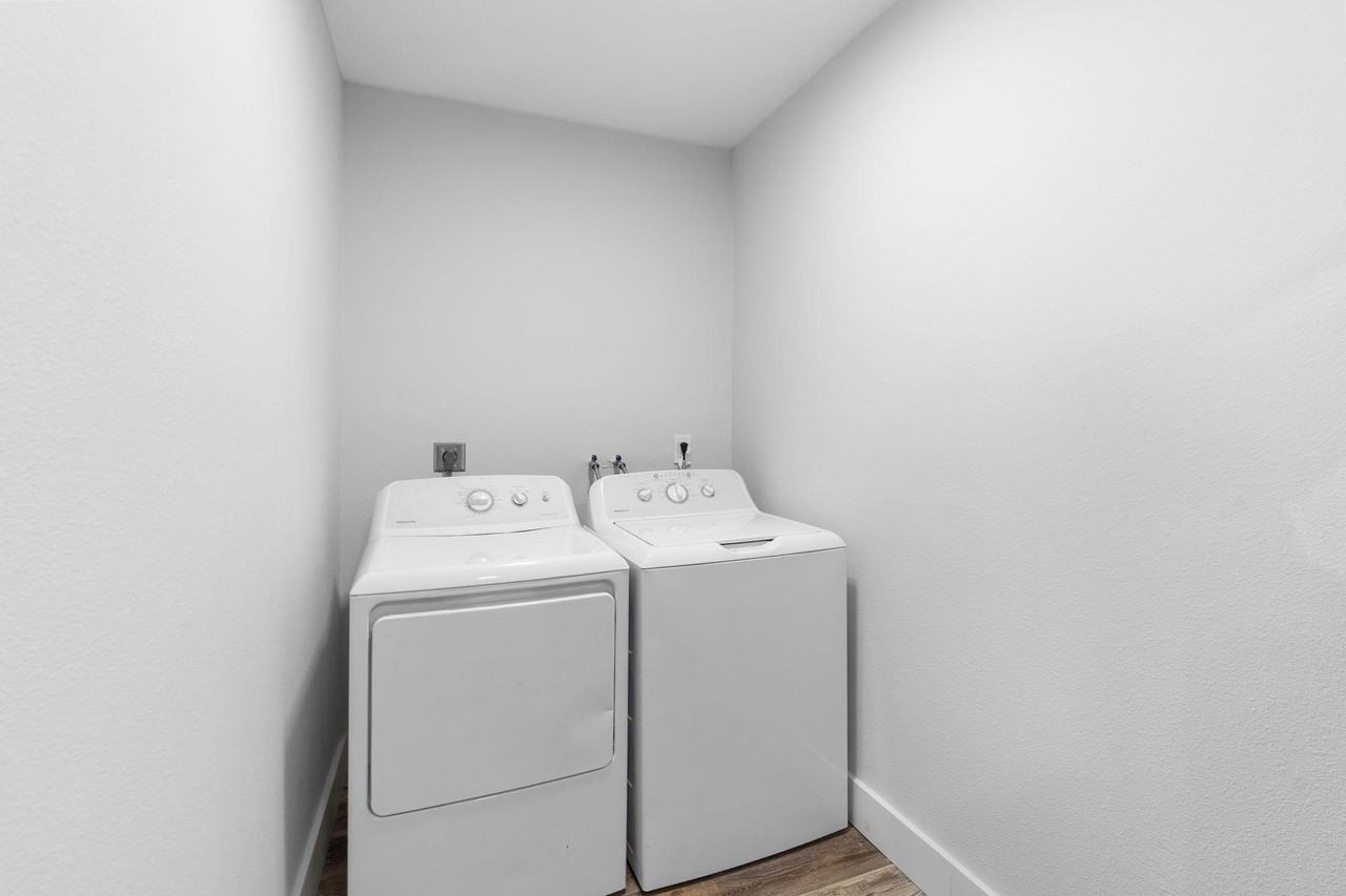 36th St - Photo 7 of 10