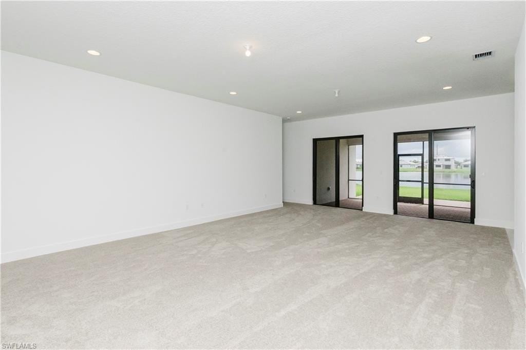 5114 Penella Avenue - Photo 4 of 47