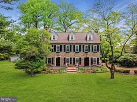 209 N Bellevue Ave - Photo 1 of 1