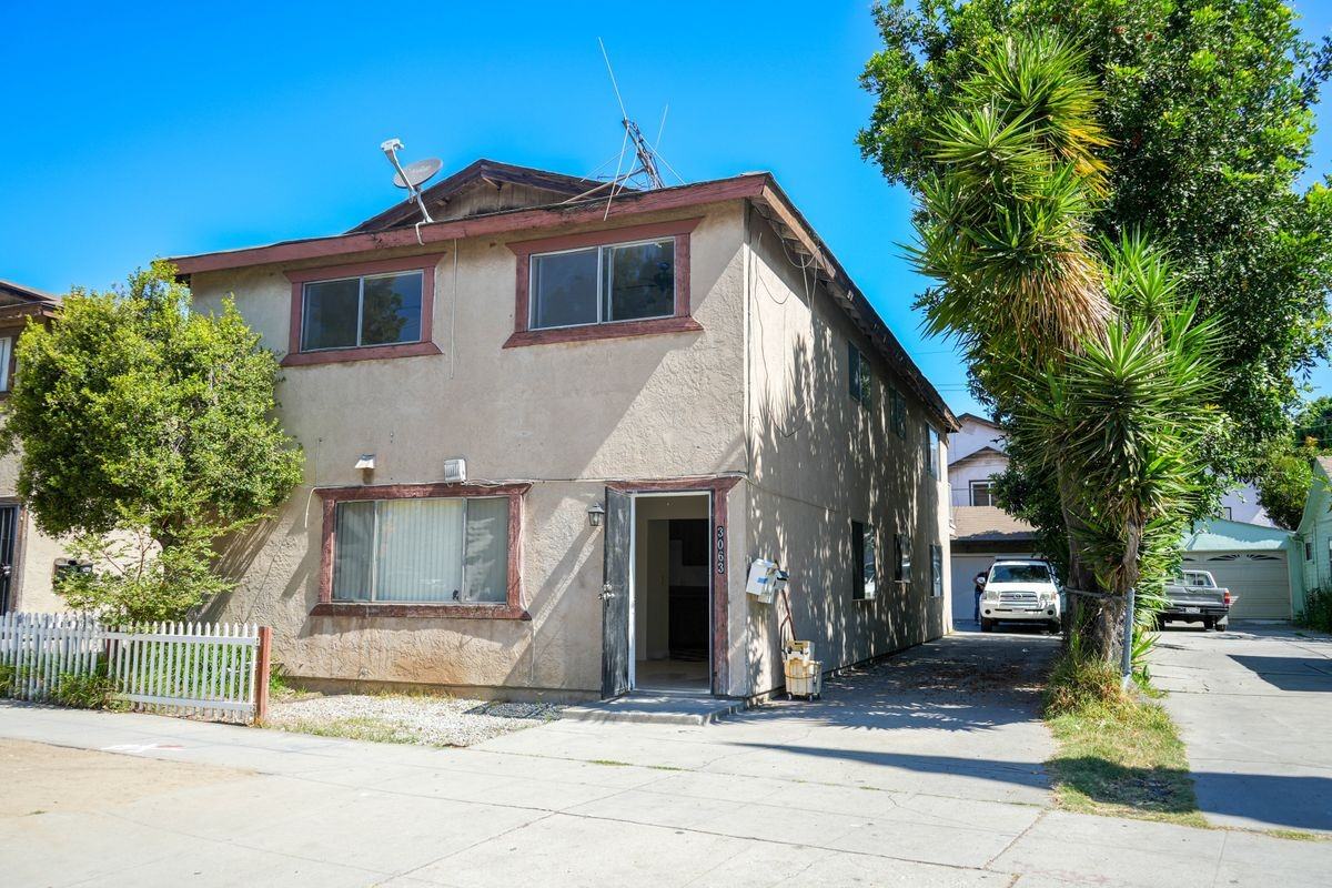 3063 Randolph St - Photo 2 of 22