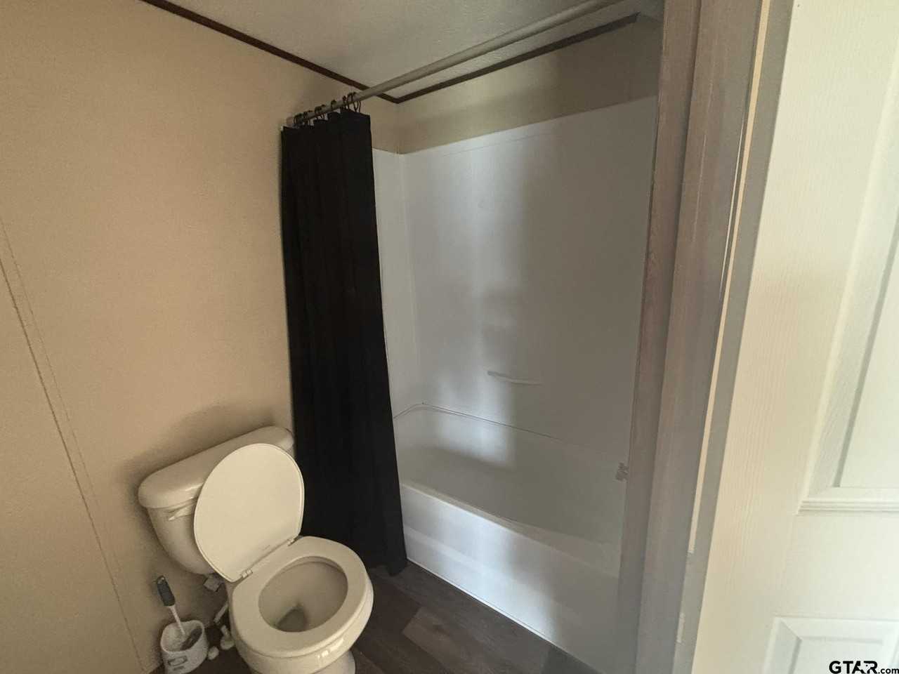 117 County Road 1222 - Photo 2 of 9