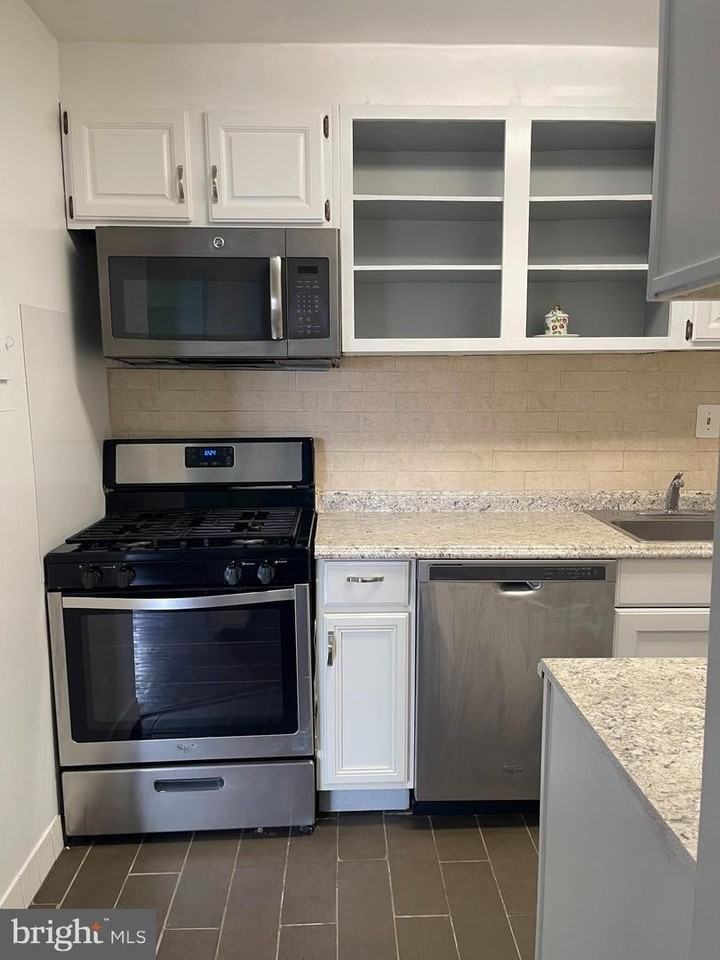 5538 Karen Elaine Dr - Photo 6 of 8