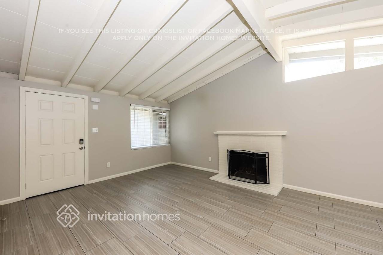 226 S Louise Pl - Photo 4 of 16