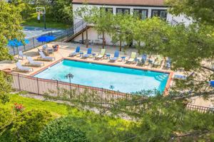 featured image of 3650 Tates Creek Rd