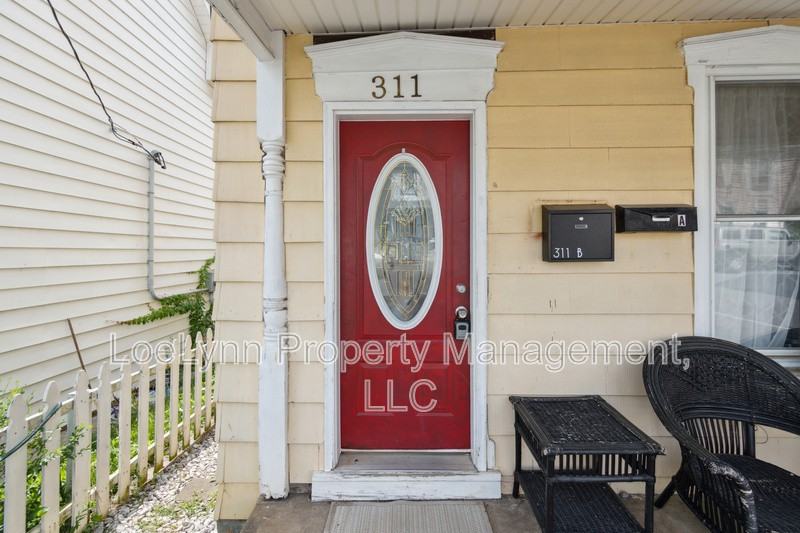 311 Boyd Ave #A - Photo 3 of 28