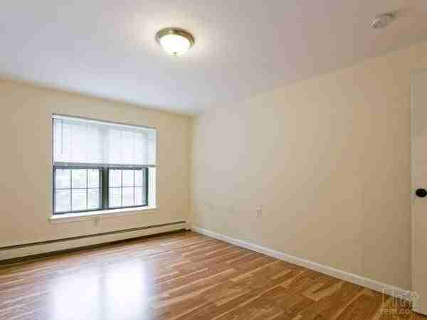 Highland Ave. & Webster St #112N - Photo 4 of 14