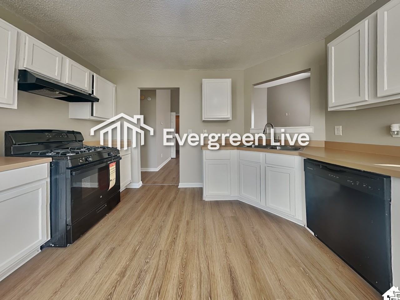 5279 High Tide Ct - Photo 5 of 17