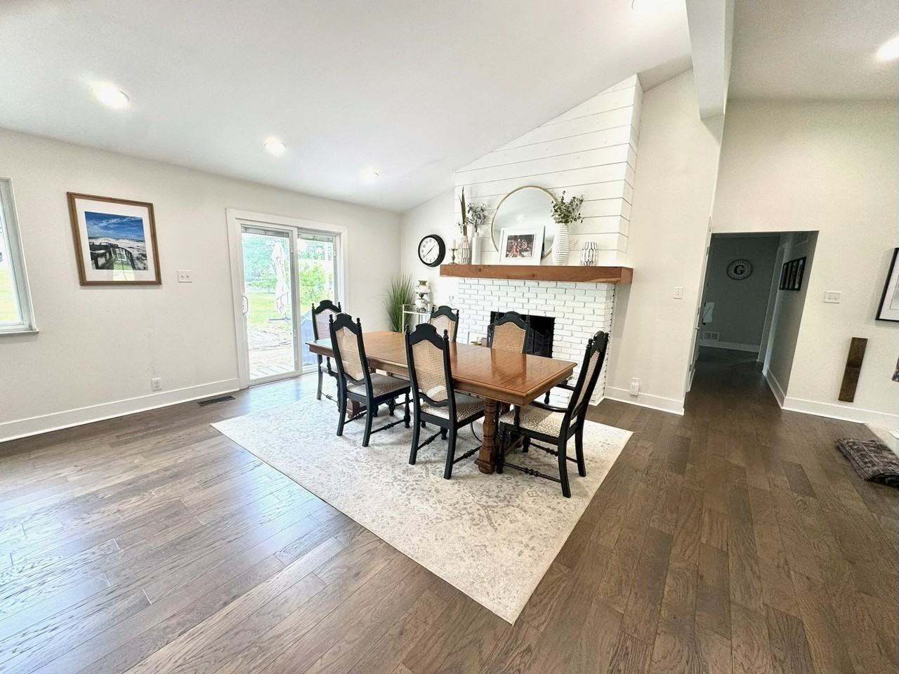 1715 Pine Hill Dr #NA - Photo 3 of 16