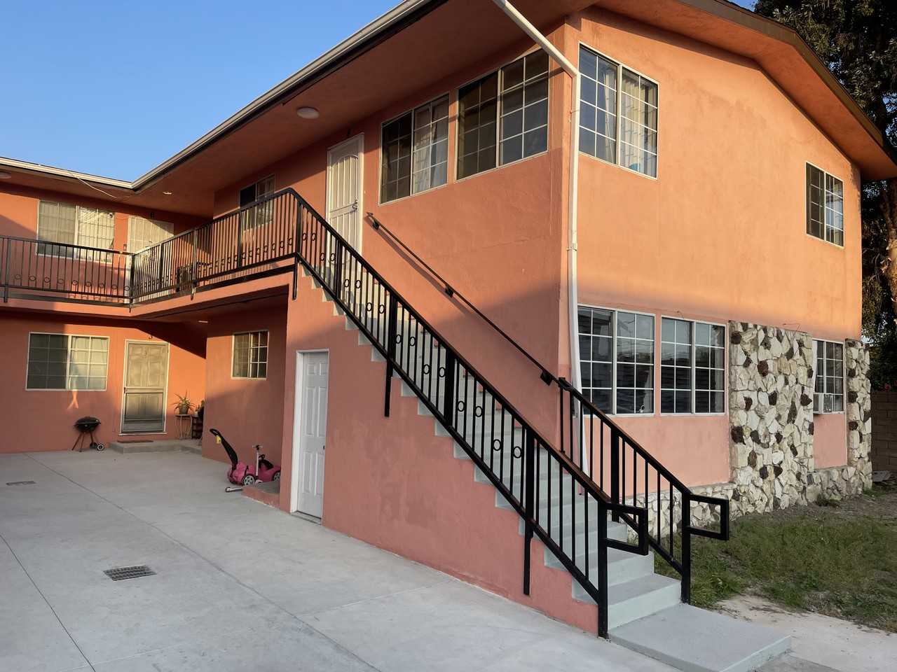 1856 W 145th St #5 - Photo 3 of 8