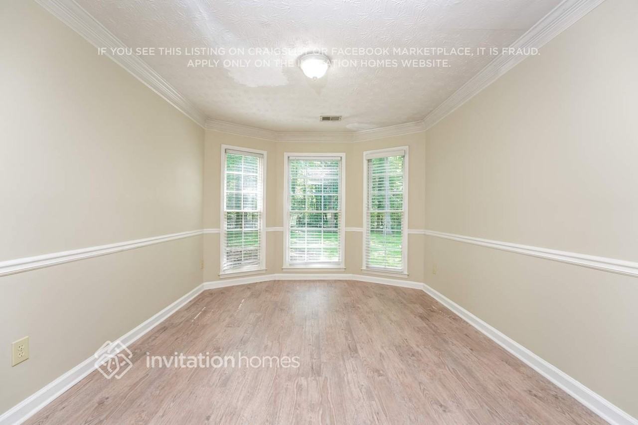 776 Amberglen Ln - Photo 6 of 17