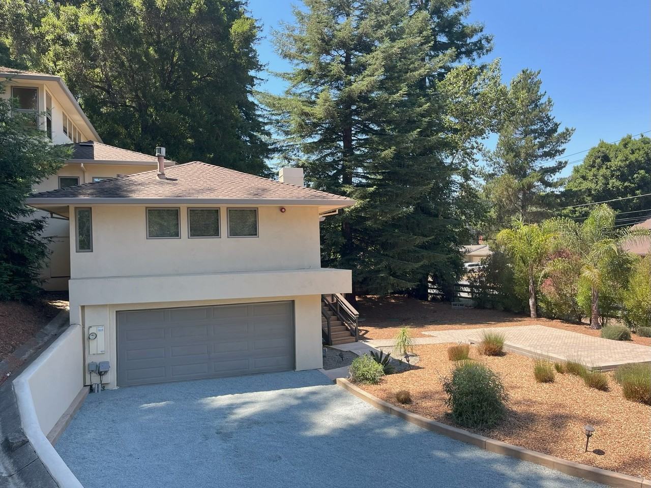 100 Santana Lane - Photo 3 of 29