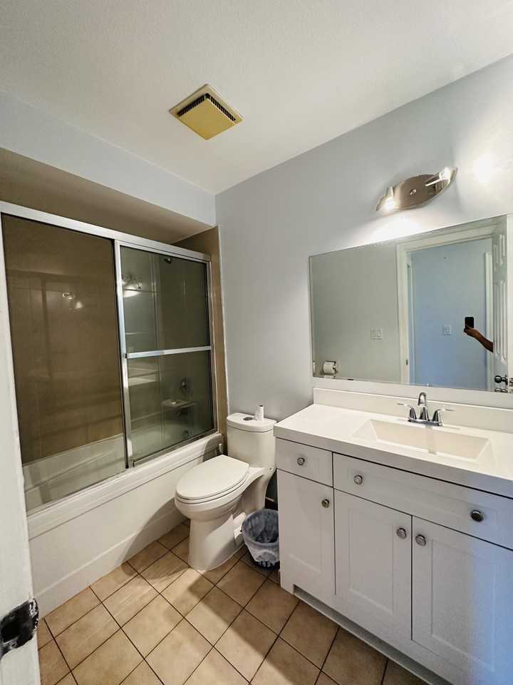 3933 Georgia St - Photo 3 of 9