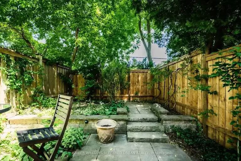 11 Sidney St - Photo 2 of 30