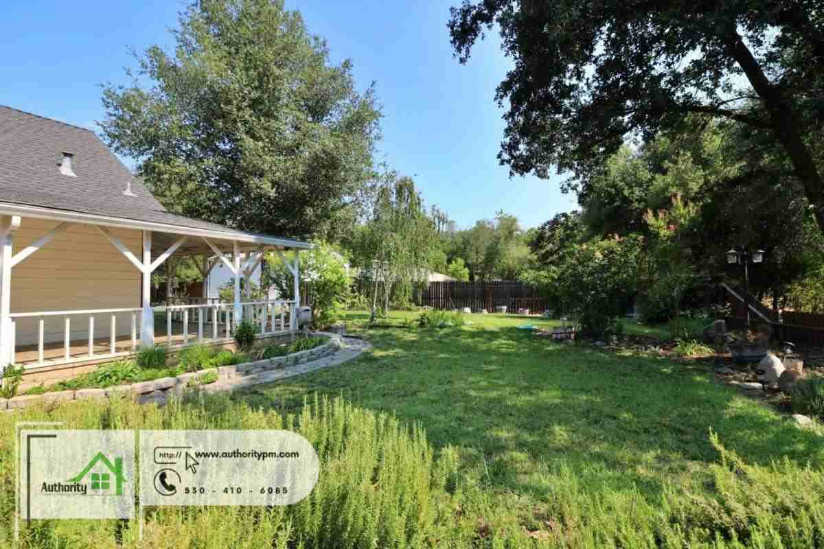 1840 Heller Ln - Photo 3 of 10