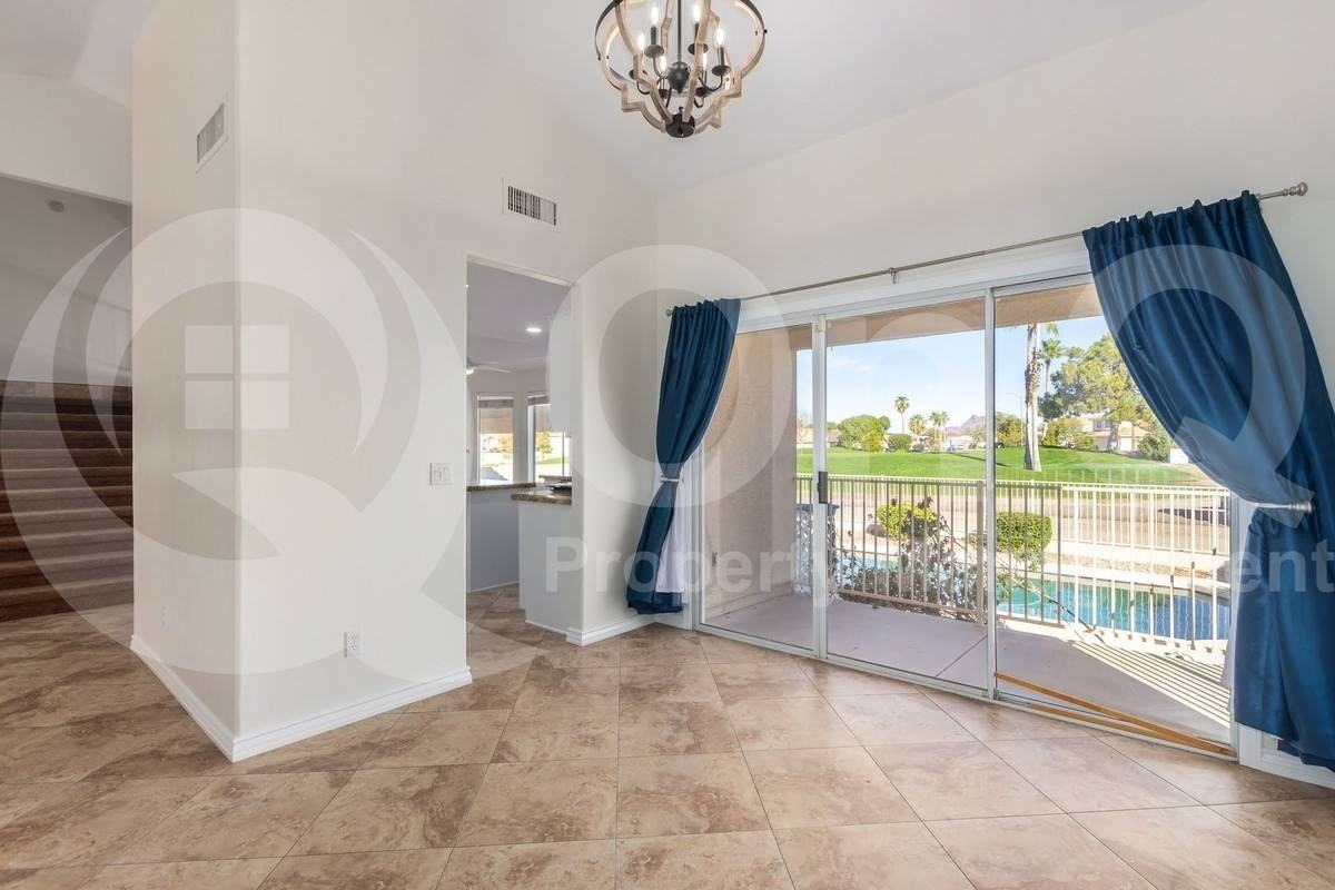 6638 E Melrose St - Photo 2 of 10