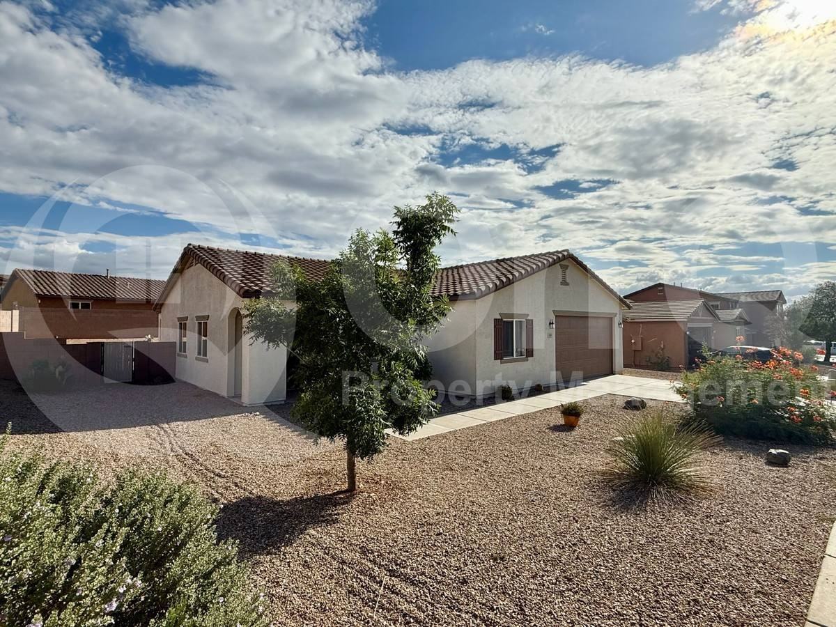 640 S Harry P Stagg Dr - Photo 3 of 10