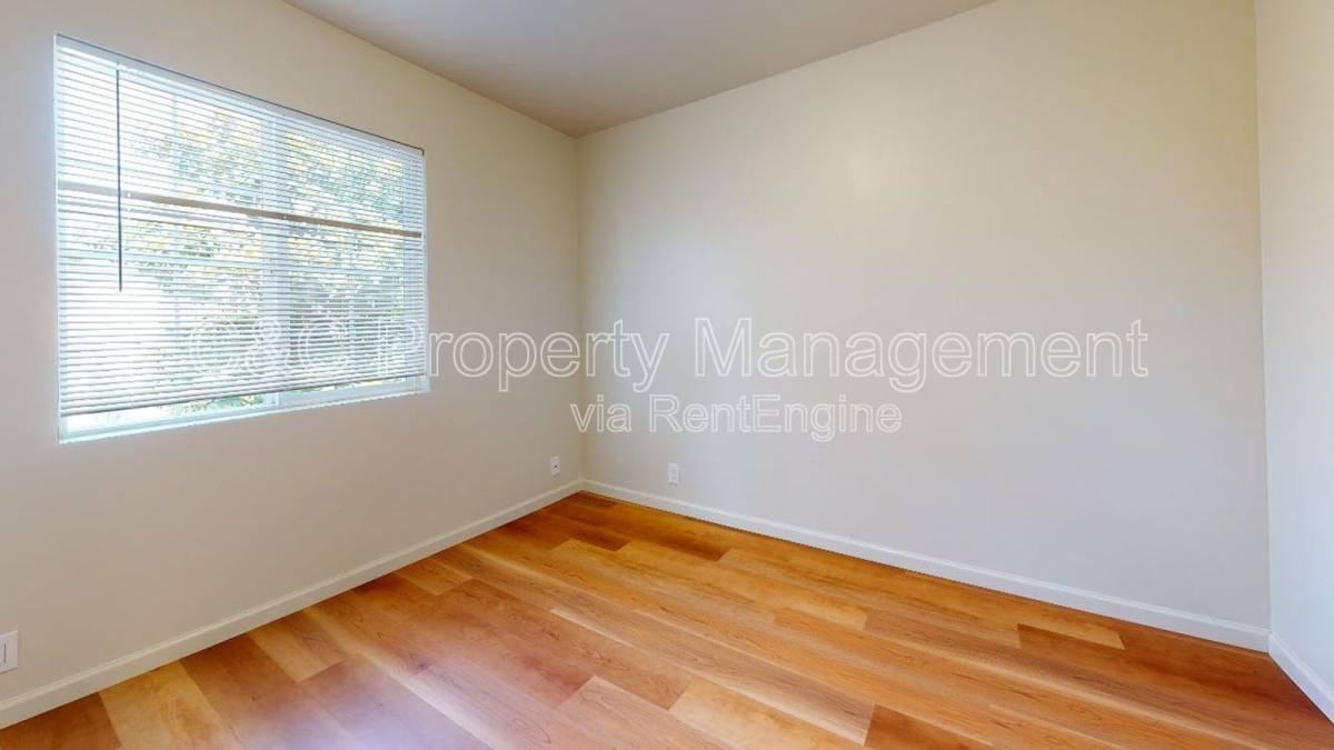 15 Dolores Ave #B - Photo 5 of 8