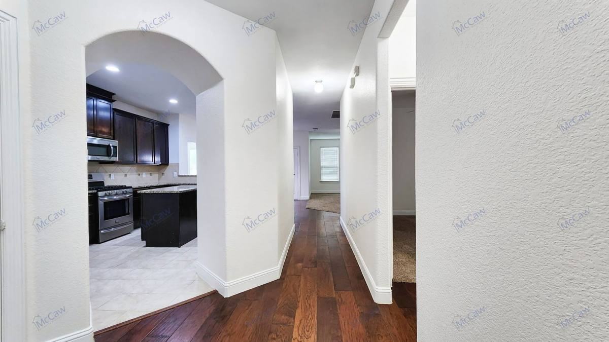 3808 Hazelhurst Dr - Photo 6 of 10