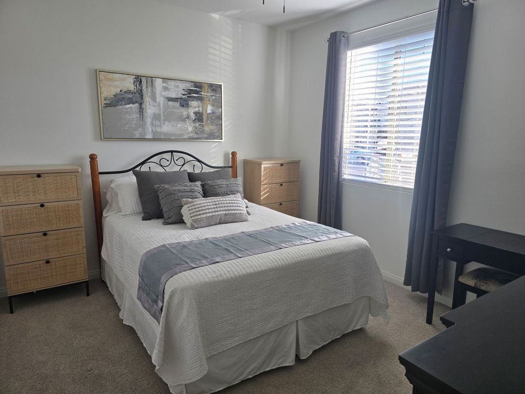 756 Chambers St - Photo 2 of 3