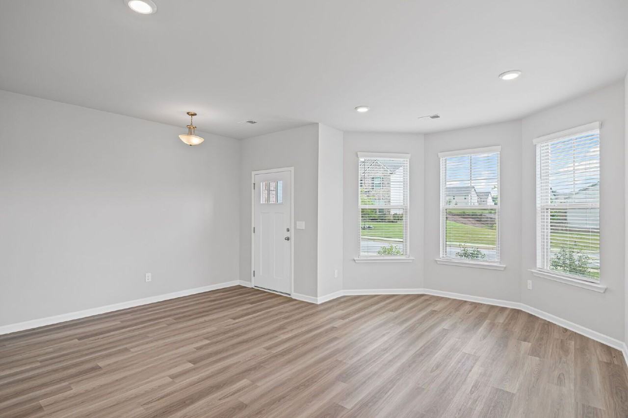 2106 Cadenza Cir - Photo 6 of 50