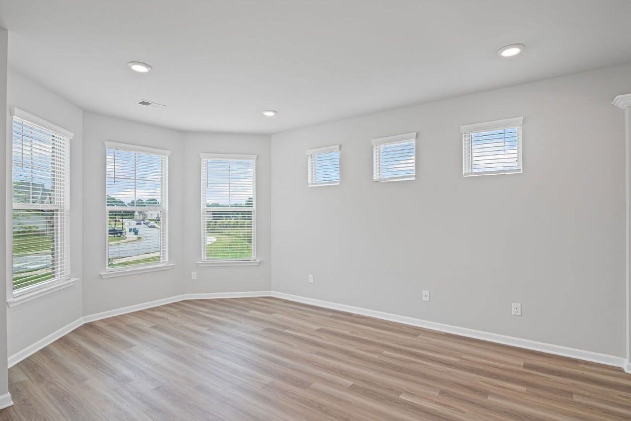 2106 Cadenza Cir - Photo 7 of 50