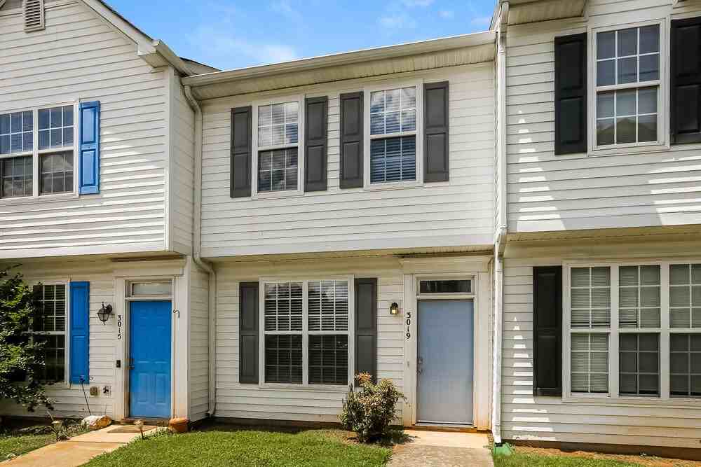 3019 Nevin Place Dr - Photo 4 of 17