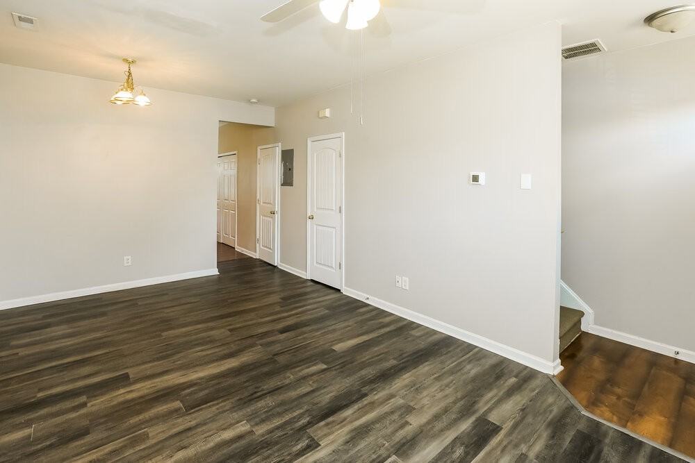 3019 Nevin Place Dr - Photo 7 of 17