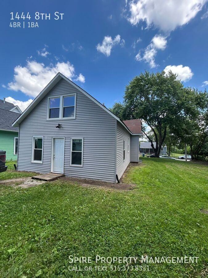 1444 8th St - Photo 2 of 10
