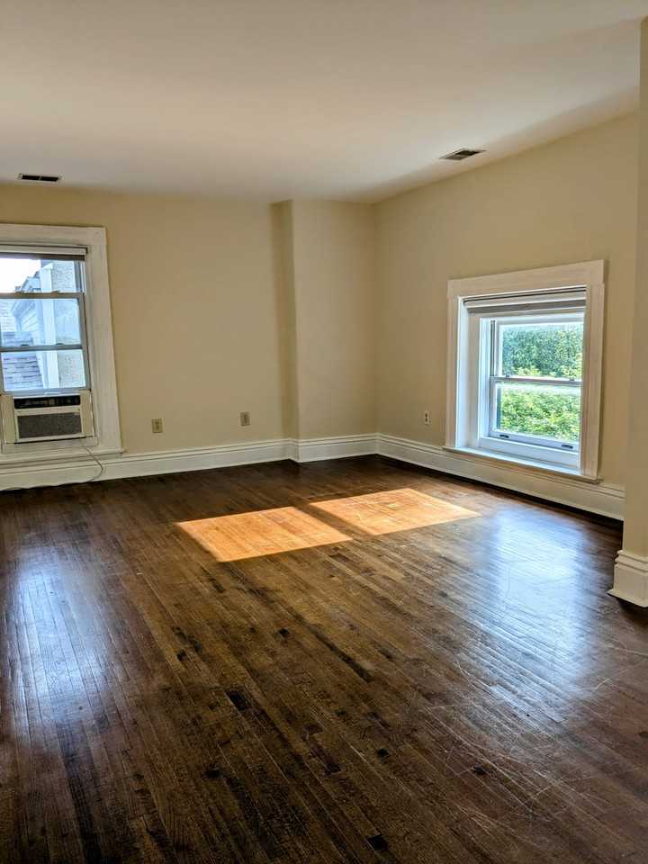 1461 S 1st St #3 - Photo 3 of 13