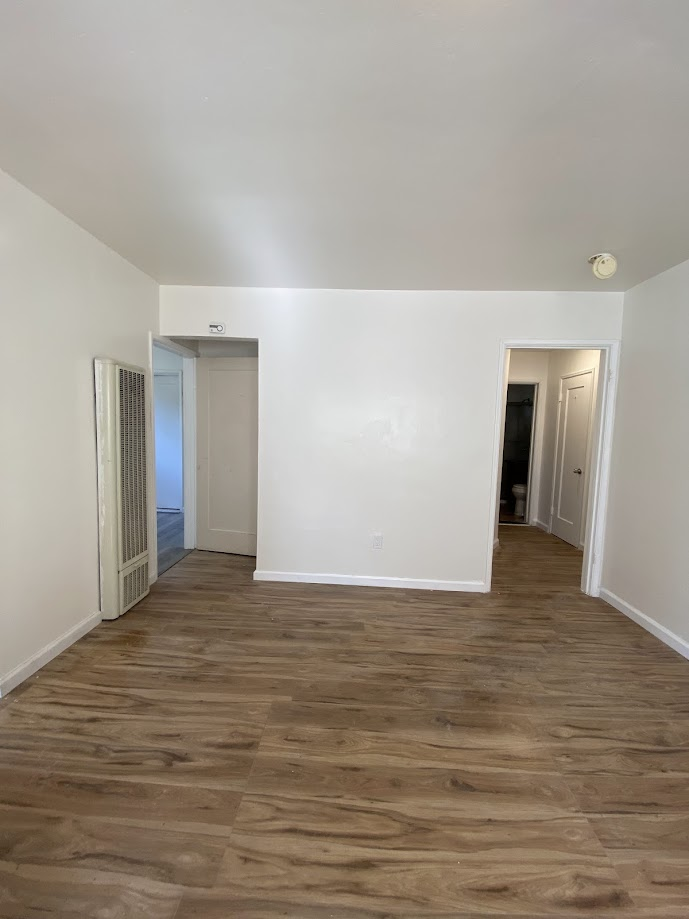 1530 University Ave #1530 - Photo 2 of 10