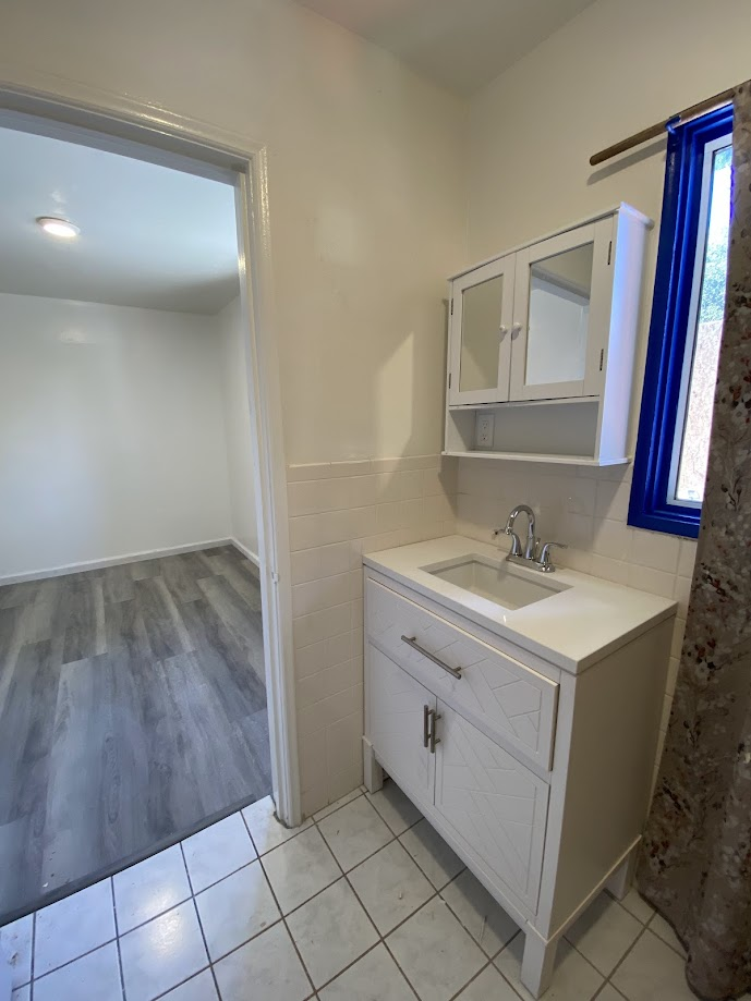 1530 University Ave #1530 - Photo 6 of 10