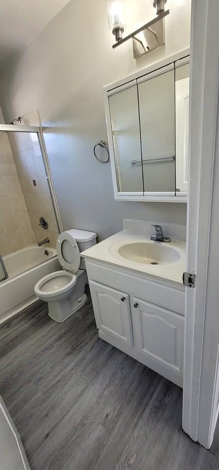 1339 Rose St #D - Photo 5 of 13