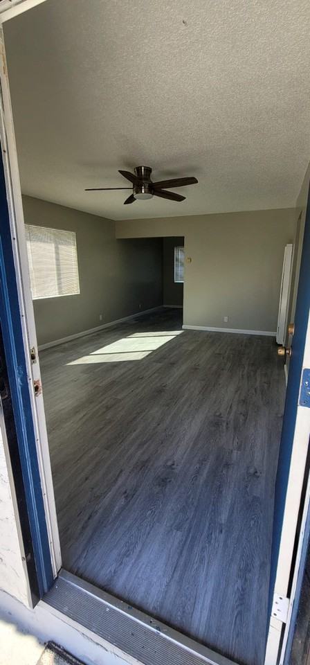 1339 Rose St #D - Photo 7 of 13