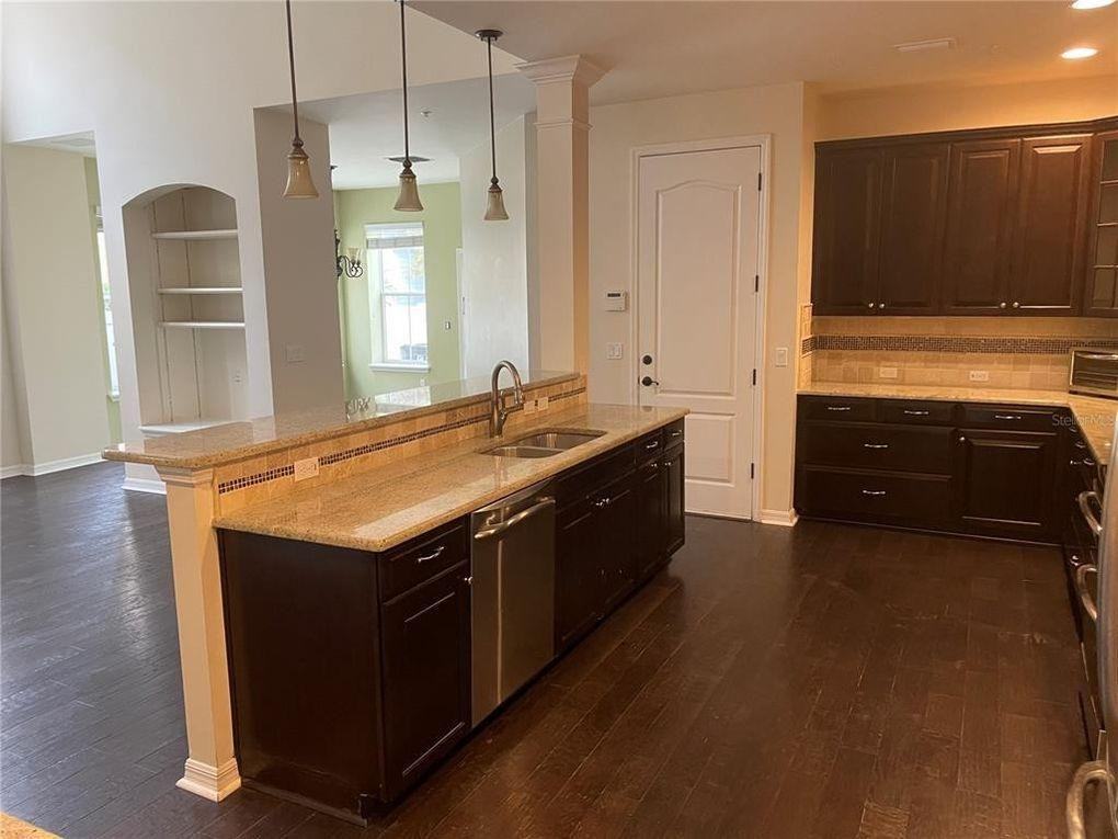 1523 Hanks Ave #NA - Photo 4 of 12