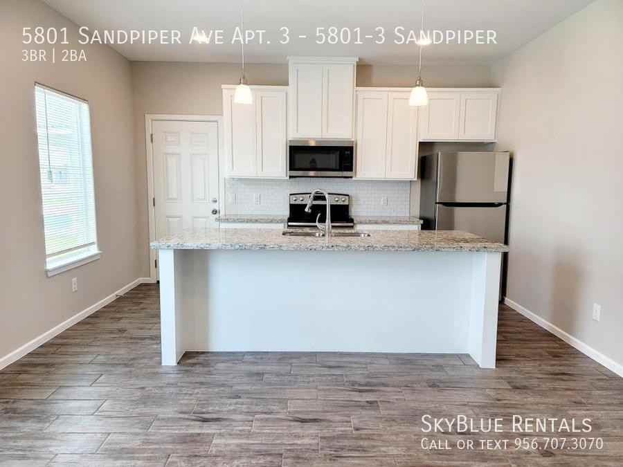 5801 Sandpiper Ave Apt 3 - Photo 2 of 23