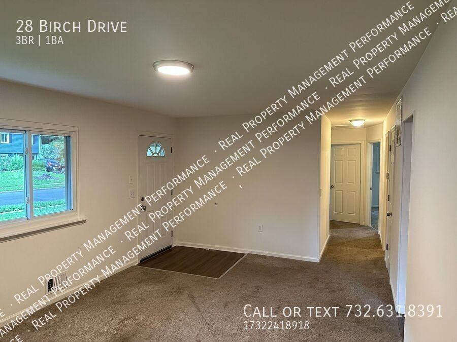 28 Birch Dr - Photo 3 of 14