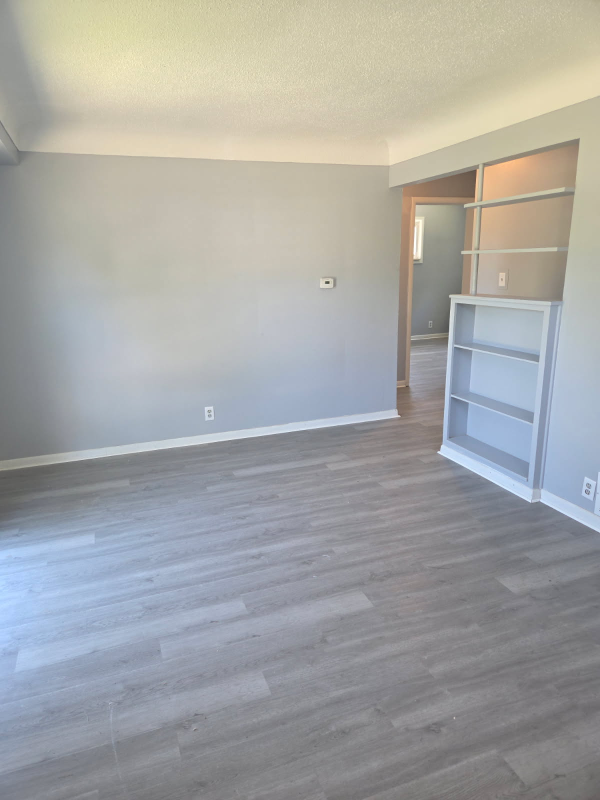 2010 Tebo St - Photo 2 of 10