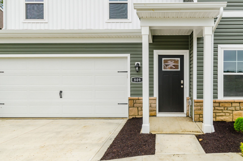 809 Allegro Dr - Photo 4 of 37