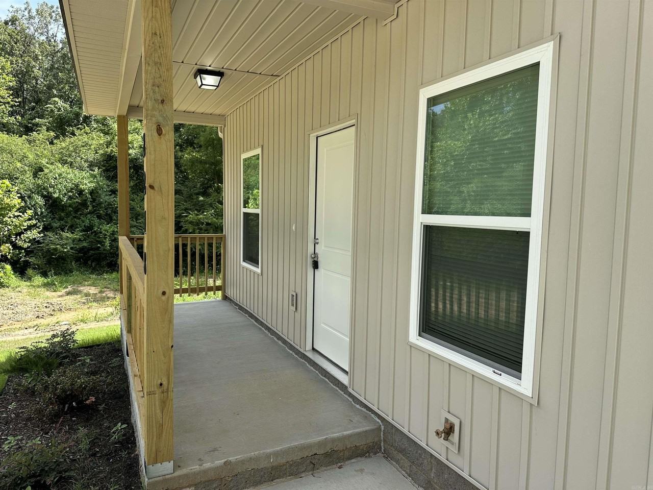 2218 Nichols Rd - Photo 3 of 35