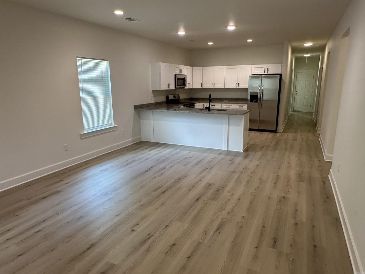 2218 Nichols Rd - Photo 5 of 35