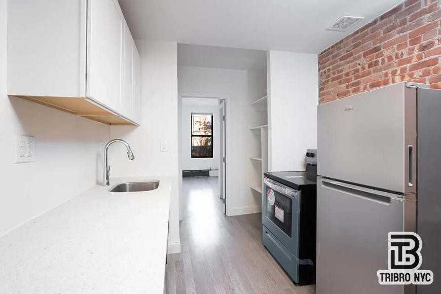 407 East 117th Street - Photo 3 of 6
