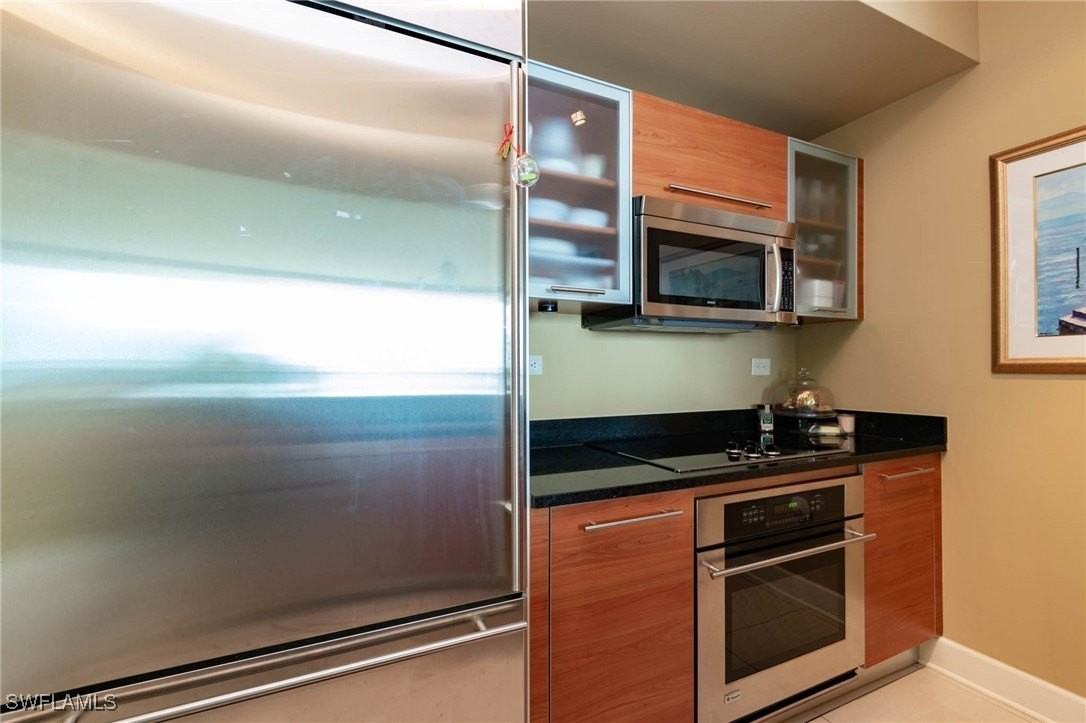 3000 Oasis Grand Boulevard #1406 - Photo 7 of 28