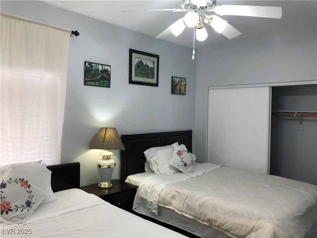 5423 Dancing Bear Dr - Photo 6 of 18