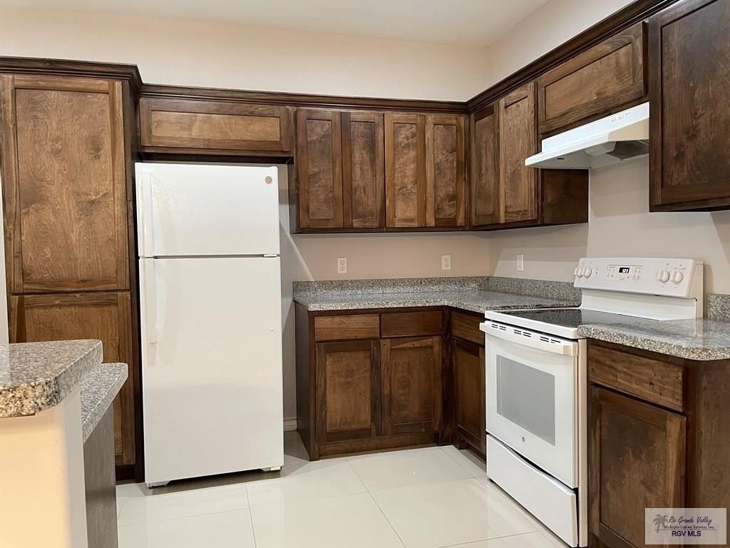 4314 Ramona Cir #B - Photo 3 of 10