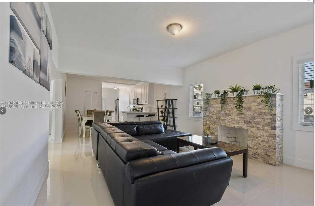 4508 Nw 1st Ave #4508 - Photo 2 of 15